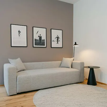 Calm 1br Perfect For 4-6 Metro Close To Naschmarkt * Vienna