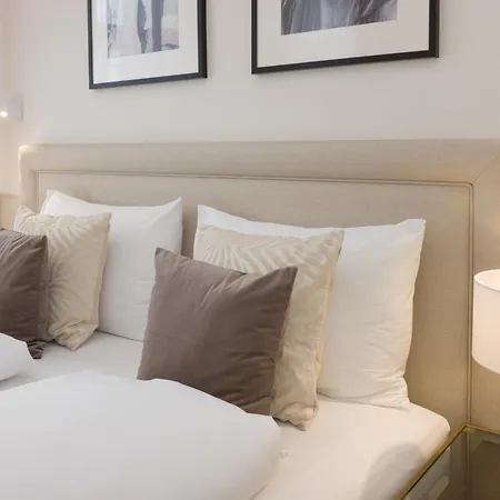 Rafael Kaiser - Signature Centre Apart-hotel Viena