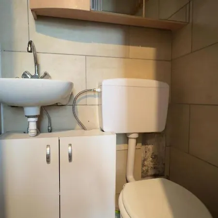 Apartment Lovely In Jaegerstrasse Area Js4 Vienna