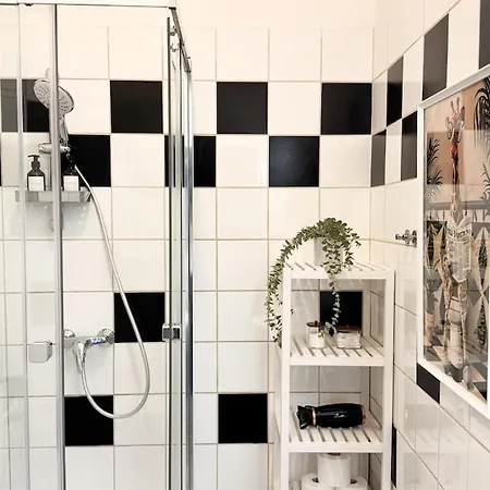 Modern Viennese 1br Apartment *