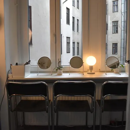 Vintage Private Rooms By Melvia - Lgbtqia-Friendly