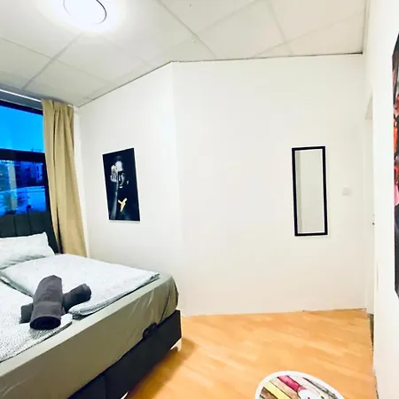 Sweet 3-bedroom Shared In A Quiet Neighborhood * Vienna