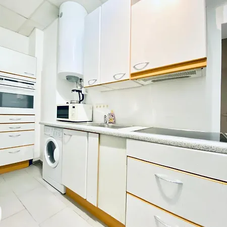 Sweet 3-bedroom Shared In A Quiet Neighborhood * Vienna