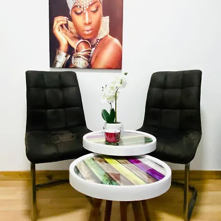 Sweet 3-bedroom Shared In A Quiet Neighborhood Vienna
