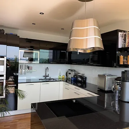 Luxus Penthouse Mit Wellness-oase Und Panoramaausblick Ueber Sued Apartmán Vídeň