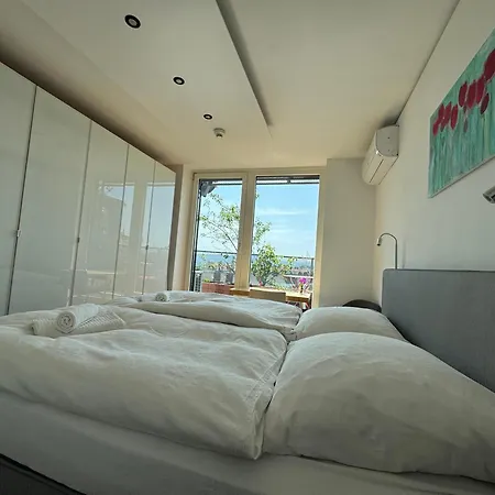 Luxus Penthouse Mit Wellness-oase Und Panoramaausblick Ueber Sued Apartamento *