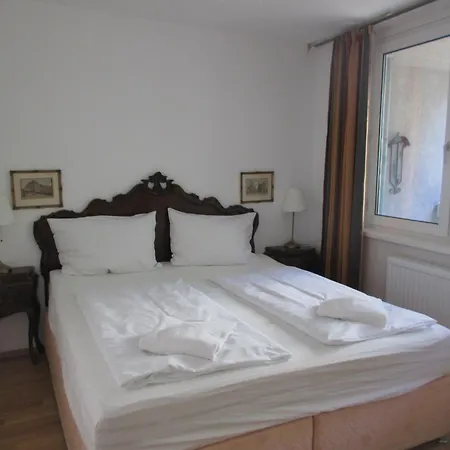 Hotel Attache L Contactless Check-in