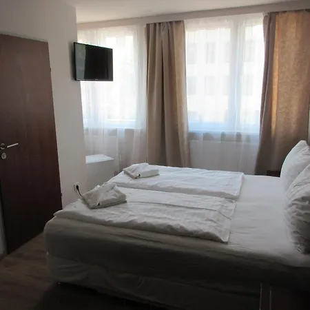Attache L Contactless Check-in Hotel 3*