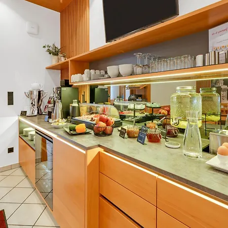 Pensjonat Hotel-pension Fuenfhaus 3*