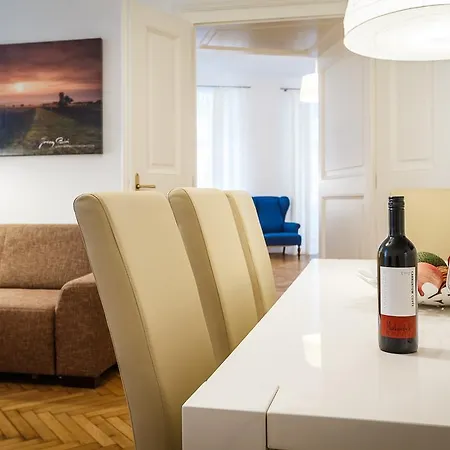 Apartment Judengasse Premium By Ichbucheat