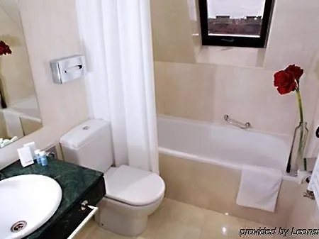 Hotel Eurostars Embassy 4*
