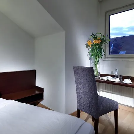 Mate Dependance Hotel Vienna