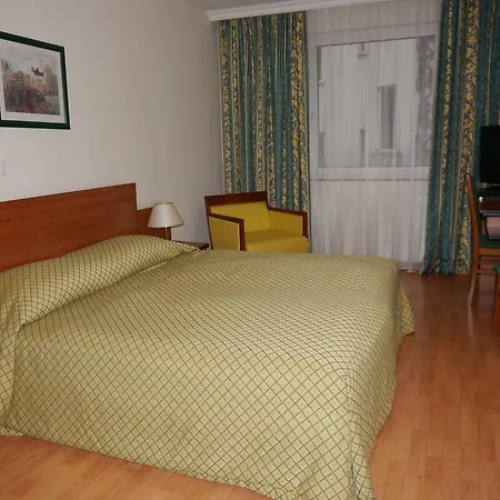 Hotel Caratart Bombolo 4*