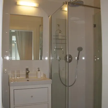 Premarental.com Apartment