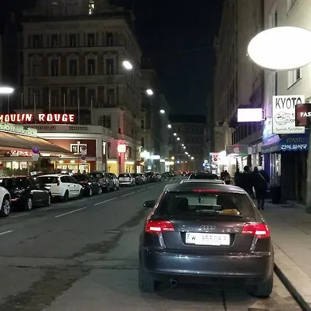 Goldfisch Opera House * Vienna