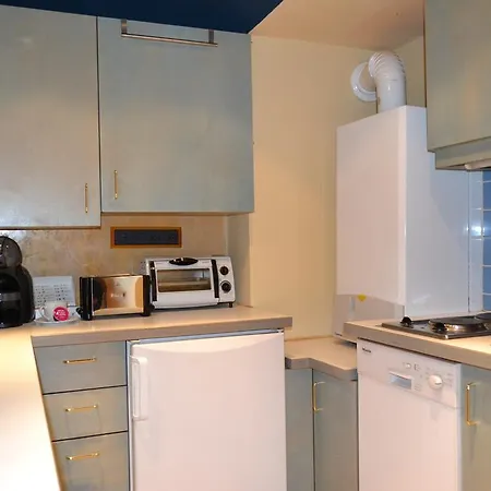 Goldfisch Opera House Apartment