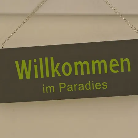 Paradies - U1 Station Altes Landgut Apartamento