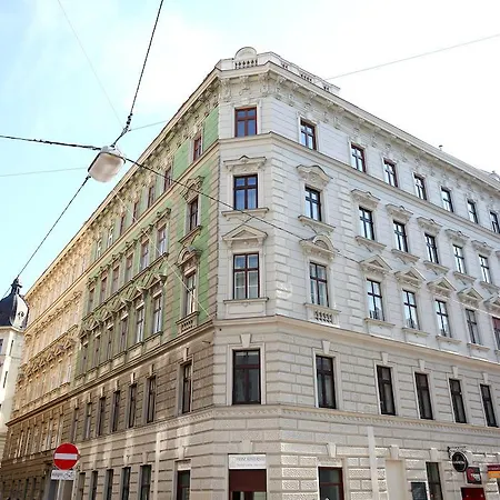 Mozart - Roegergasse