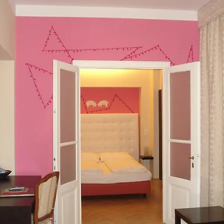 Hotel Shs Papageno 3*