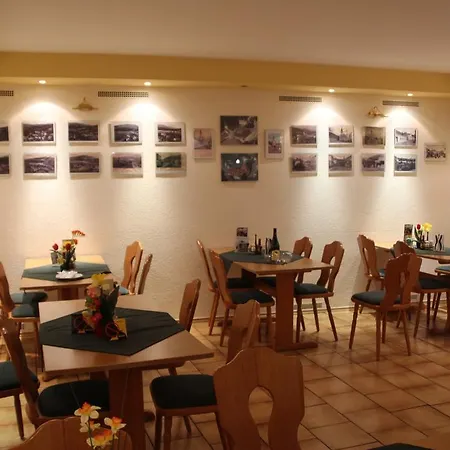 Inn Gasthaus Zum Brandtner 3*