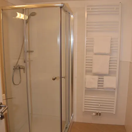 Inn Gasthaus Zum Brandtner 3*