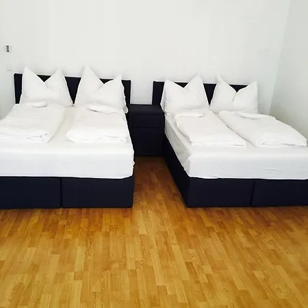 Апартаменты City Apartment *