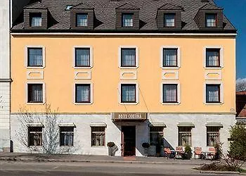 Отель Club Cortina Вена