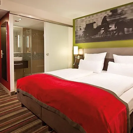 Leonardo Westbahnhof 4*
