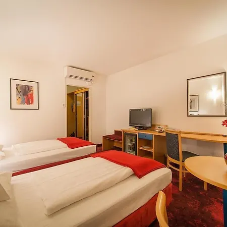 Boltzmann 4* Bécs