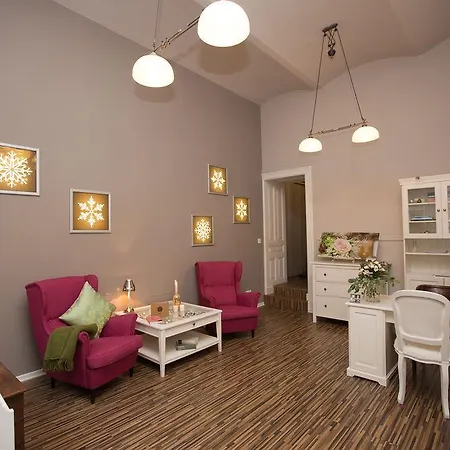 Boutique Columbia 3* Wenen