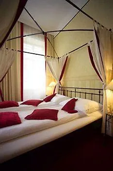 Boutique Kugel Wien 3*