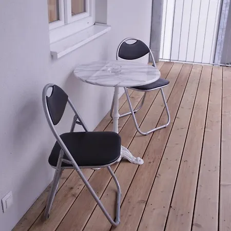 Casa Nostra - Ruhige Stadtwohnung Mit Balkon