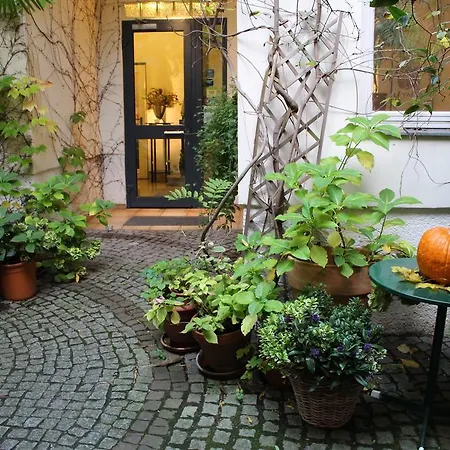 Hotel Wiener Kindl 3*