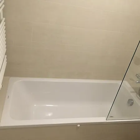 Apartment Dc Living Donaucity *