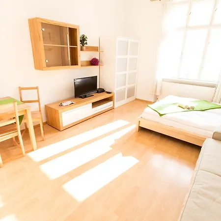 Apartment Favoritenstrasse