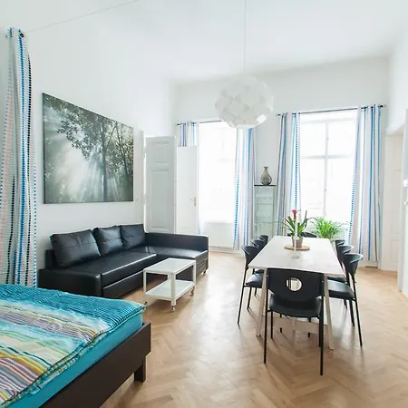 Deluxe Apartment With 3 Rooms - Hegelgasse 17 - Apartment Vienna