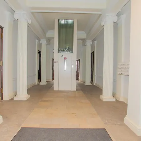 Deluxe Apartment With 3 Rooms - Hegelgasse 17 - * Vienna