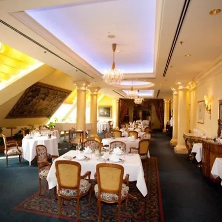Grand Apartment
