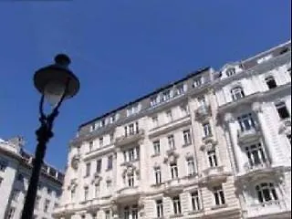 فندق بنسيون ريدل 3*