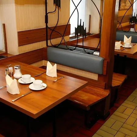 Riede Hotel 3*