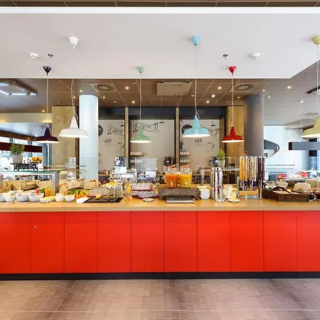 Ibis Hauptbahnhof Hotel