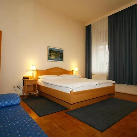 Hotel Riede 3*