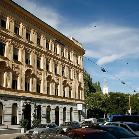 Hotel Riede 3*