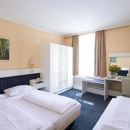 B&B Pharmador 3*