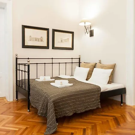 Apartment Elegant