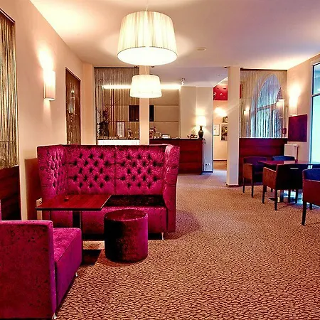 Stadthalle 2*