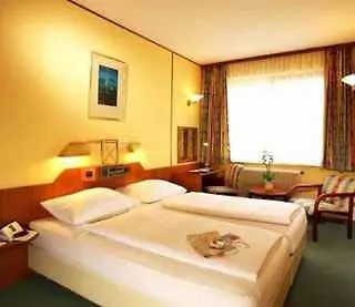 Alpha - Artist Hotel 4*