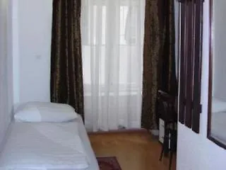 Liechtenstein 3*