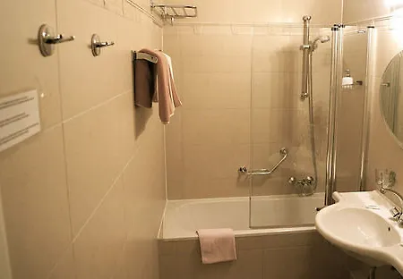 Boutique Nossek Ξενοδοχείο 3*