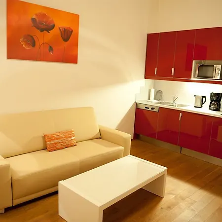 Nestroygasse Apartman *